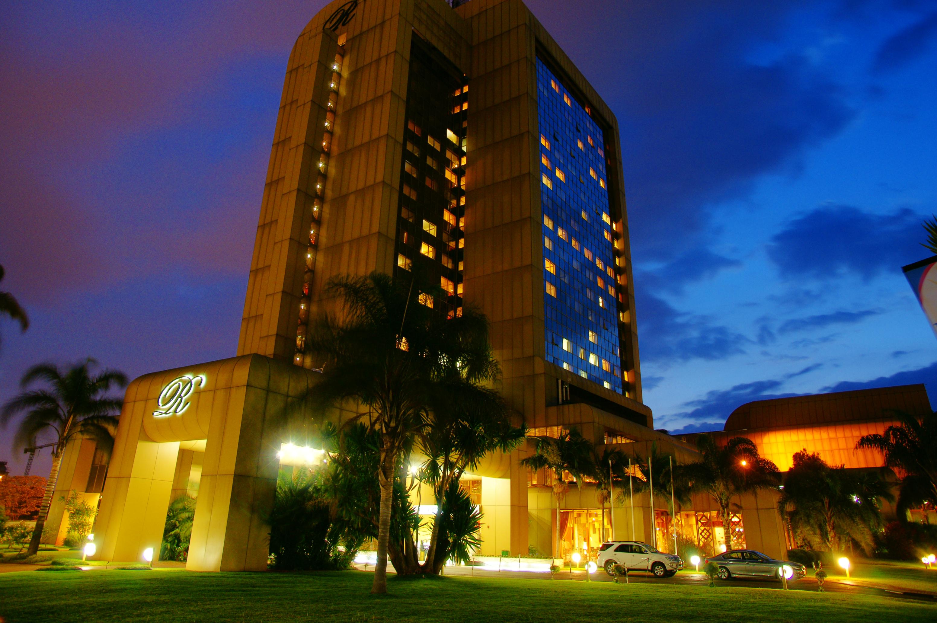 הארארה Rainbow Towers Hotel & Conference Centre מראה חיצוני תמונה